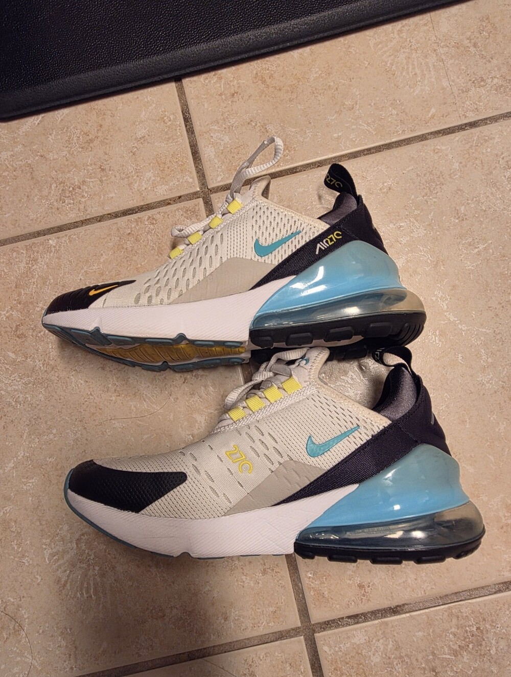 Nike Air Max 270 Cream with Teal & Black Accents